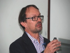 Mini Semin�rio: A Fam�lia do S�culo XXI: Ordem ou Desordem, com Jerri Roberto Almeida